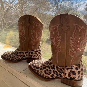 Girls cowboy boots